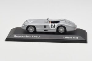 Mercedes 300 SLR #19 J.M. Fangio / S. Moss 24 Hours of Le Mans 1955 Minichamps 1:43 B66040253 Метал