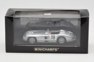 Mercedes 300 SLR #19 P. Levegh / J. Fitch 24 Hours of Le Mans 1955 Minichamps 1:43 432553000 Метал — снимка 4 от 4