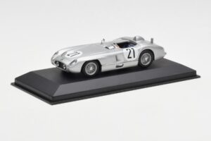 Mercedes 300 SLR #21 K. Kling / A. Simon 24 Hours of Le Mans 1955 Minichamps 1:43 432553021 Метал — снимка 2 от 4