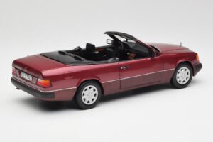 Mercedes 300CE-24 A124 Кабриолет Almandine Червен Металик Norev 1:18 B66040616 Метал — снимка 3 от 8