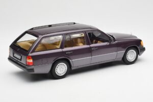Mercedes 300D S124 T-Model Bornit Дилърско Издание Norev 1:18 B66040701 Метал — снимка 3 от 8