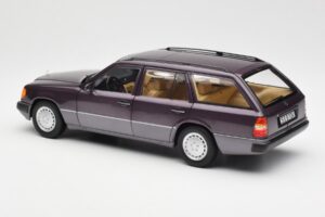 Mercedes 300D S124 T-Model Bornit Дилърско Издание Norev 1:18 B66040701 Метал — снимка 7 от 8