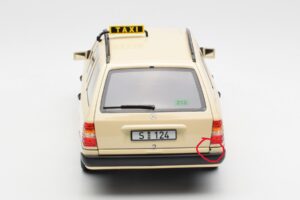 Mercedes 300D S124 T-Model Светла Слонова Кост Taxi Дилърско Издание Norev 1:18 B66040702 Метал — снимка 8 от 8