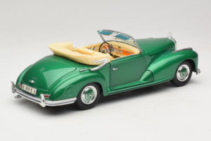 Mercedes 300S Cabriolet Green Metallic Maisto 1:18 52116 Метал — снимка 3 от 7