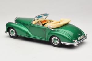 Mercedes 300S Cabriolet Green Metallic Maisto 1:18 52116 Метал — снимка 6 от 7