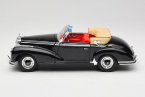 Mercedes 300S W188 Roadster Черен Welly 1:18 801-3271398 Метал — снимка 4 от 8
