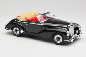 Mercedes 300S W188 Roadster Черен Welly 1:18 801-3271398 Метал — снимка 6 от 8