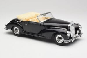 Mercedes 300SC W188 Obsidian Черен Maisto 1:18 806B Метал — снимка 6 от 8