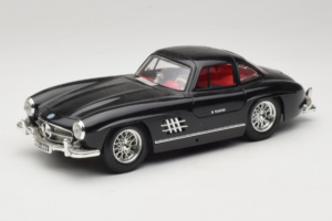 Mercedes 300SL Черен Bburago 1:18 3015-M3 Метал