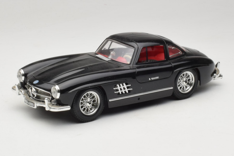 Mercedes 300SL Черен Bburago 1:18 3015-M3 Метал