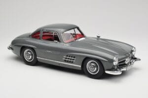 Mercedes 300SL W198 Gullwing Graphite Grey Norev 1:12 123852 Метал — снимка 4 от 6