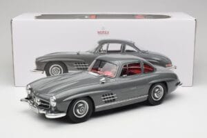 Mercedes 300SL W198 Gullwing Graphite Grey Norev 1:12 123852 Метал — снимка 6 от 6