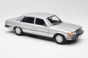 Mercedes 450 SEL 6.9 W116 Сребрист Revell 1:18 8955 Метал — снимка 6 от 8