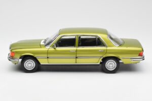 Mercedes 450 SEL W116 Citrus Зелен Дилърско Издание Norev 1:18 B66040683 Метал — снимка 4 от 8