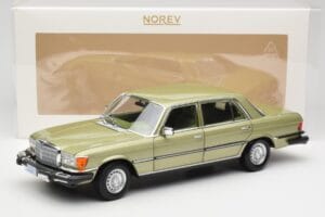 Mercedes 450 SEL W116 J.R. Ewing Dallas Сребристозелено Norev 1:18 183975 Метал — снимка 8 от 8