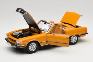 Mercedes 450 SL R107 Cayenne Orange Norev 1:18 183350 Метал — снимка 2 от 10