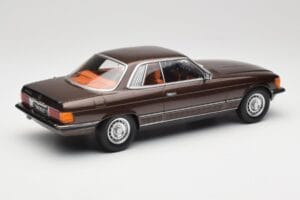Mercedes 500 SLC C107 Beige Metallic KK-Scale 1:18 KKDC180851 Метал — снимка 2 от 6