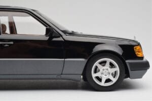 Mercedes 500E W124 Черен Лимитирана Серия Norev 1:18 183949 Метал — снимка 8 от 12