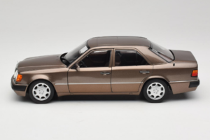 Mercedes 500E W124 Impala Metallic Norev 1:18 183954 Метал — снимка 4 от 8