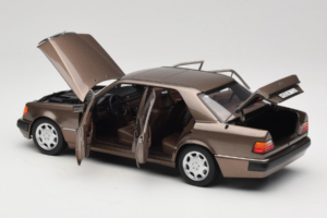 Mercedes 500E W124 Impala Metallic Norev 1:18 183954 Метал — снимка 5 от 8