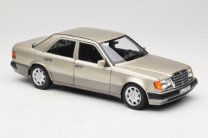 Mercedes 500E W124 Smoke Silver Дилърска Серия Norev 1:18 B66040724 Метал — снимка 6 от 8