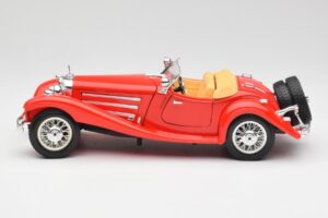 Mercedes 500K Roadster Червен Bburago 1:18 3020 Метал — снимка 4 от 8