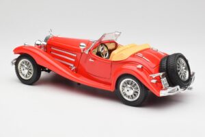 Mercedes 500K Roadster Червен Bburago 1:18 3020 Метал — снимка 7 от 8