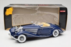 Mercedes 500K Special Roadster Синьо Maisto 1:18 56059 Метал — снимка 8 от 8