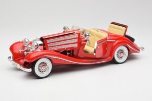 Mercedes 500K Special Roadster Червен Maisto 1:18 56058 Метал — снимка 2 от 8