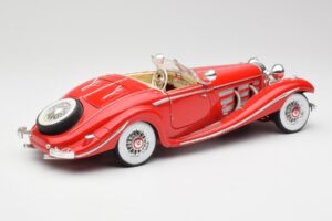 Mercedes 500K Special Roadster Червен Maisto 1:18 56058 Метал — снимка 3 от 8