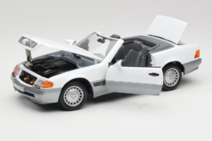 Mercedes 500 SL R129 Бял Roadtough 1:18 92048 Метал — снимка 2 от 8