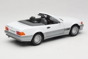 Mercedes 500 SL R129 Бял Roadtough 1:18 92048 Метал — снимка 3 от 8