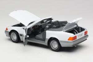 Mercedes 500 SL R129 Бял Roadtough 1:18 92048 Метал — снимка 5 от 8