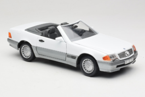 Mercedes 500 SL R129 Бял Roadtough 1:18 92048 Метал — снимка 6 от 8