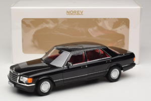 Mercedes 560 SEL W126 Черен С Червен Интериор Norev 1:18 183788 Метал — снимка 2 от 8
