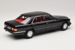 Mercedes 560 SEL W126 Черен С Червен Интериор Norev 1:18 183788 Метал — снимка 5 от 8