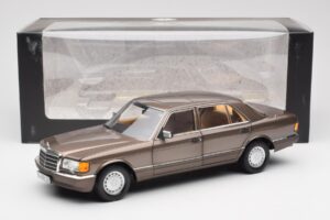 Mercedes 560 SEL W126 Impala Кафяв Дилърско Издание Norev 1:18 B66040646 Метал — снимка 8 от 8