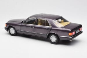 Mercedes 560 SEL W126 Лилав Metallic Norev 1:18 183544 Метал — снимка 7 от 8