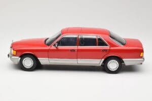 Mercedes 560 SEL W126 Червен Norev 1:18 183463 Метал — снимка 4 от 8