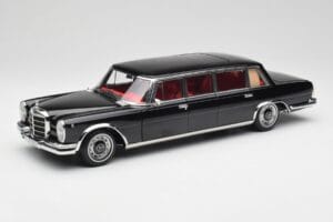 Mercedes 600 Pullman W100 Черен NZG 1:18 1071/50 Метал