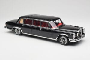 Mercedes 600 Pullman W100 Черен NZG 1:18 1071/50 Метал — снимка 6 от 8