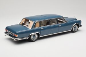 Mercedes 600 Pullman W100 Син NZG 1:18 B66040707 Метал — снимка 3 от 8