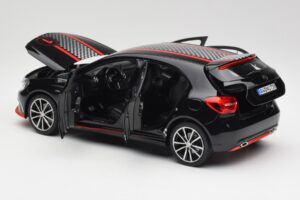 Mercedes A-Class W176 AMG Черен Norev 1:18 183596 Метал — снимка 5 от 8