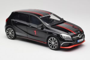 Mercedes A-Class W176 AMG Черен Norev 1:18 183596 Метал — снимка 6 от 8