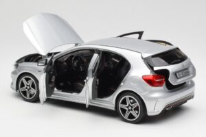 Mercedes A-Class W176 Polar Сребрист Norev 1:18 B66960139 Метал — снимка 5 от 8