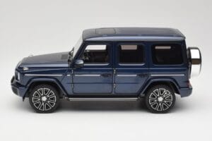 Mercedes AMG G 63 L W465 Тъмносин Norev 1:18 B66960663 Метал — снимка 4 от 8