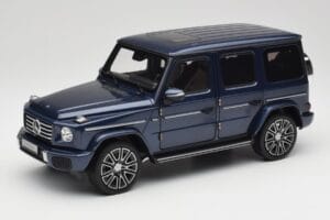 Mercedes AMG G 63 L W465 Тъмносин Norev 1:18 B66960663 Метал