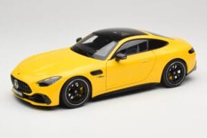 Mercedes AMG GT 43 C192 Turbo Sun Yellow NZG 1:18 B66960587 Метал