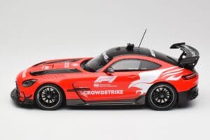 Mercedes AMG GT Black Series C190 Safety Car F1 2023 Minichamps 1:18 155032091 Метал — снимка 3 от 6
