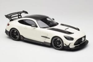 Mercedes AMG GT C190 Black Series Designo Diamond Бял Metallic Minichamps 1:18 155032022 Метал — снимка 4 от 6